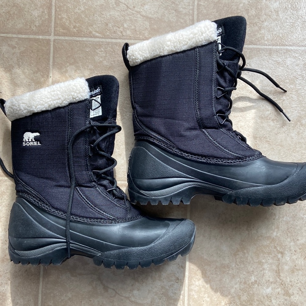 SOREL SNOW BOOTS